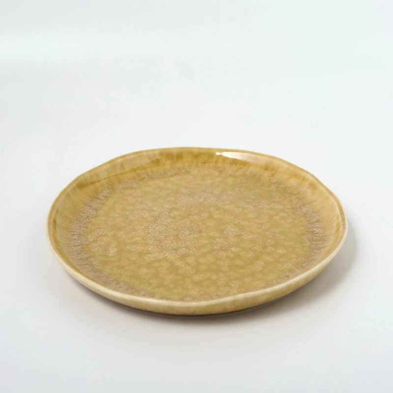 Assiette plate en céramique